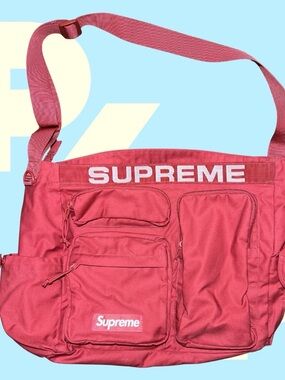 Supreme Field Messenger Bag